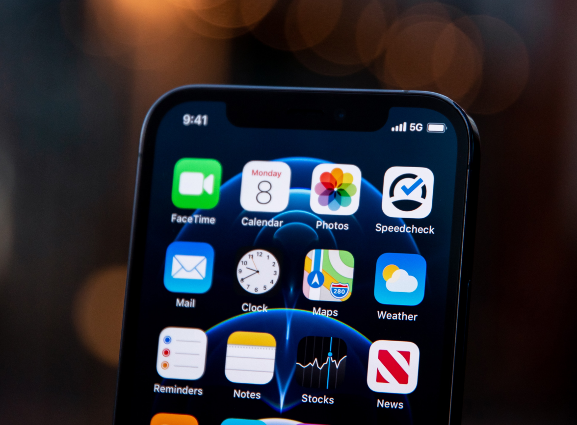 建平苹果手机维修分享为什么 iPhone 12 在冬季会自动关机 